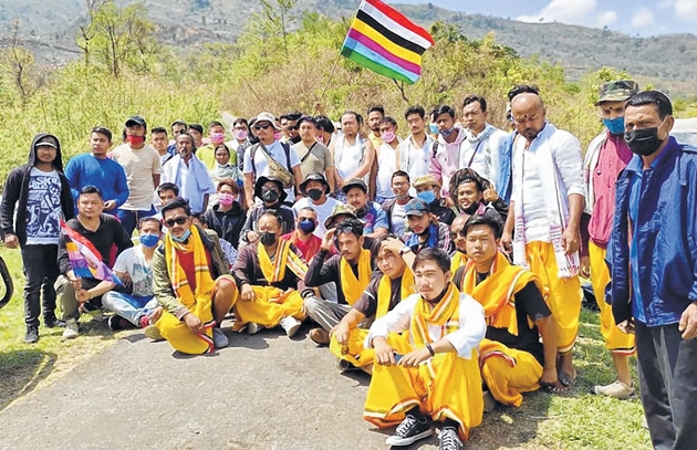 Over 200 pilgrims make wa